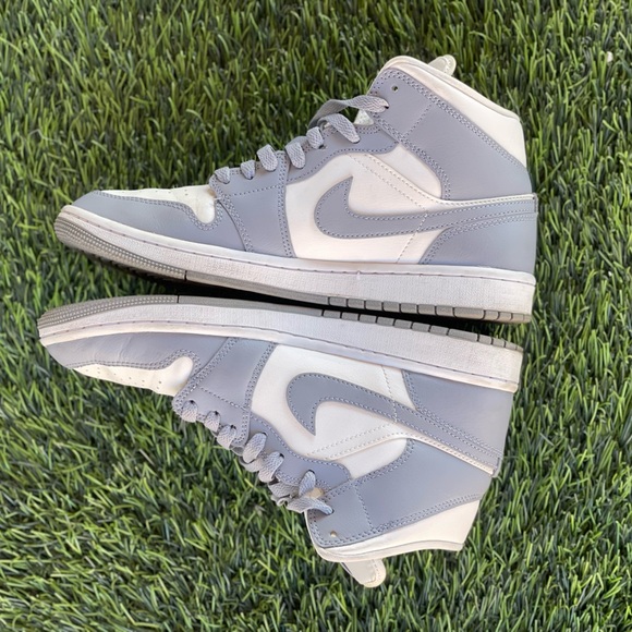 Nike Air Jordan 1 mid “stealth” 9.5 - Picture 6 of 8